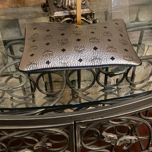 MCM Metallic Gold Clutch with Black Accents - Picture 7 of 11